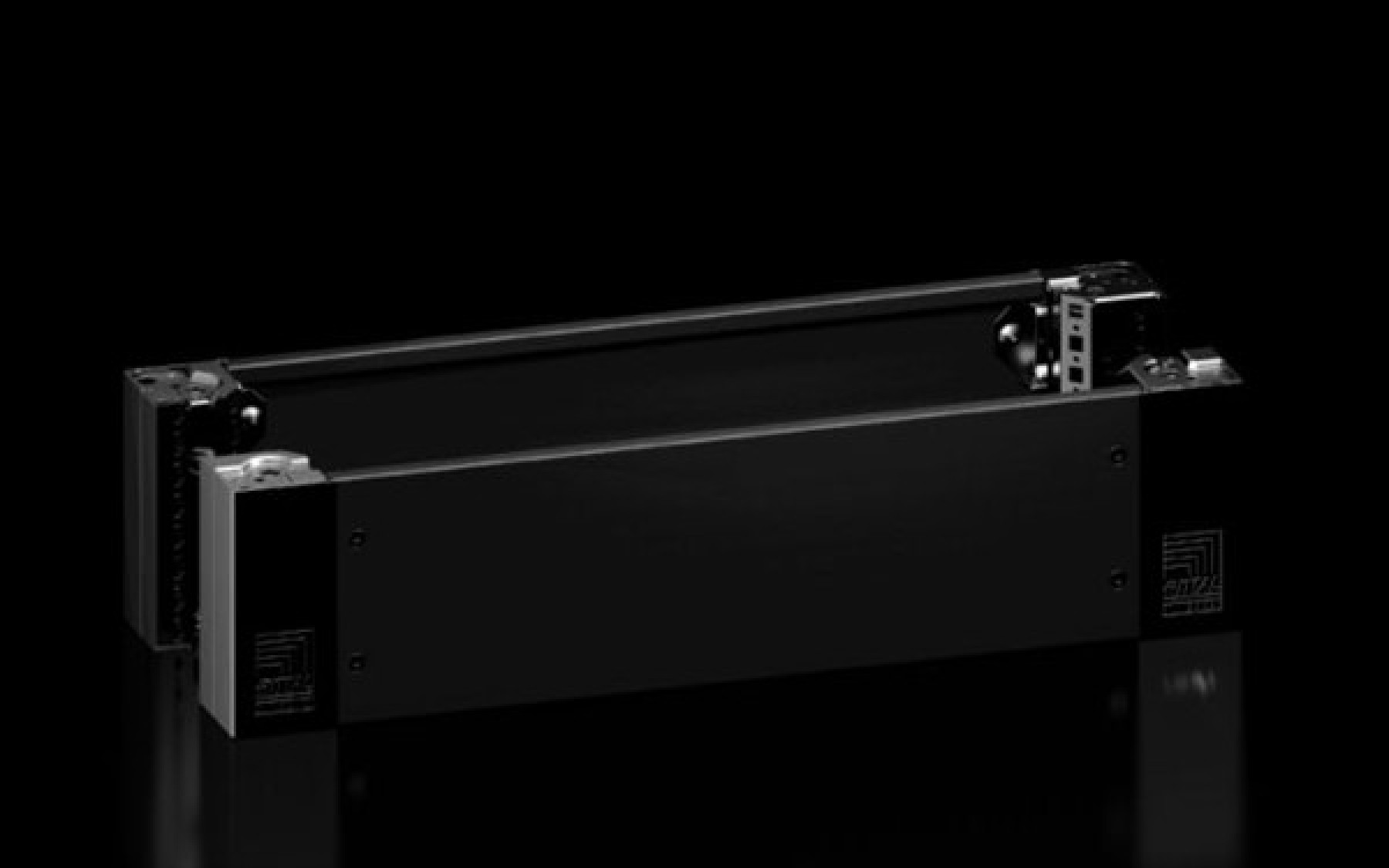 Rittal 2820082 Ax Base/Plinth Corner Pieces With Panels Front And Rear H: 100 Mm For W: 800 Mm Ral 9005