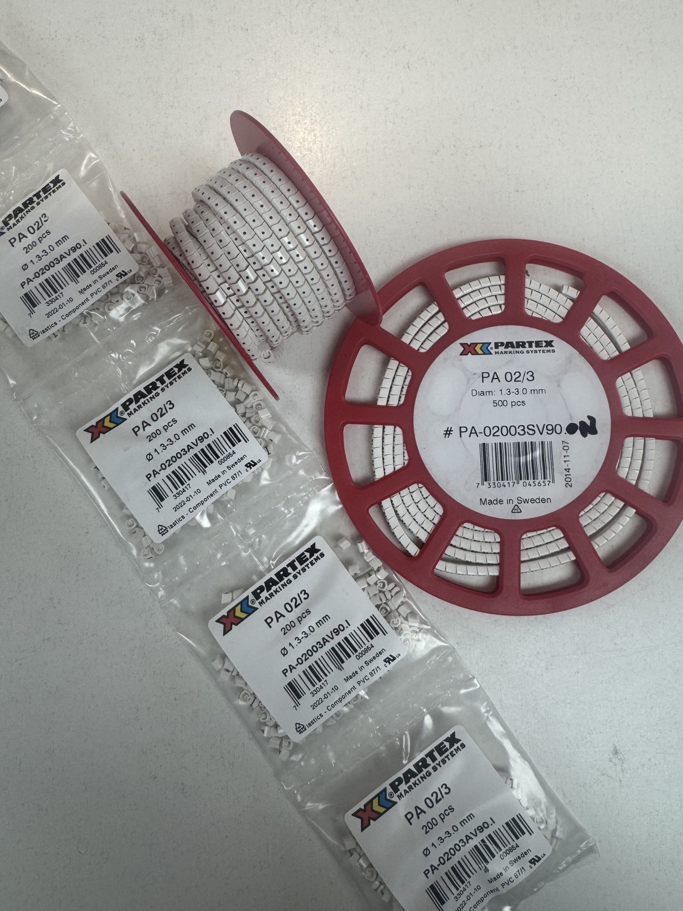 Partex Cable Marker PA02/3 Black / White Disc To suit cables: 1.7 - 2.8mm 0.5 - 0.75mm Marked L